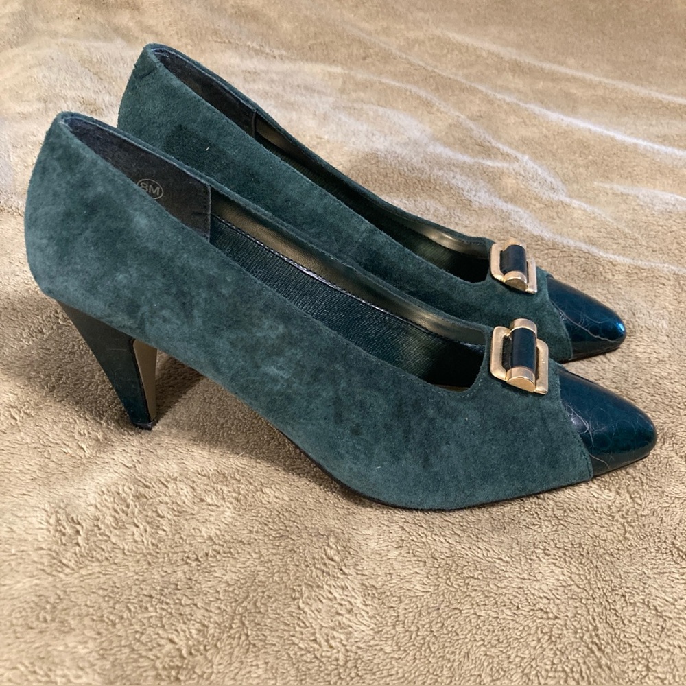 EUC Previews Vintage 80s Suede Leather Heeled Shoes Green Size 8M